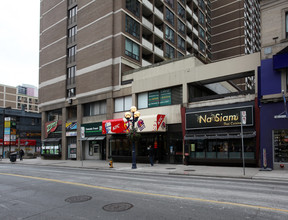 The Charles Promenade in Toronto, ON - Building Photo - Building Photo