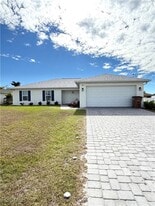 332 NW 19th St in Cape Coral, FL - Building Photo