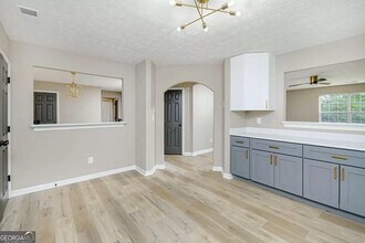 Room in House on Brown Dr in Decatur, GA - Building Photo - Building Photo