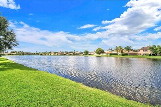 16411 Sapphire Bend in Weston, FL - Building Photo - Building Photo