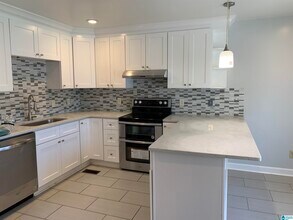 134 Woodbury Dr in Vestavia Hills, AL - Building Photo - Building Photo