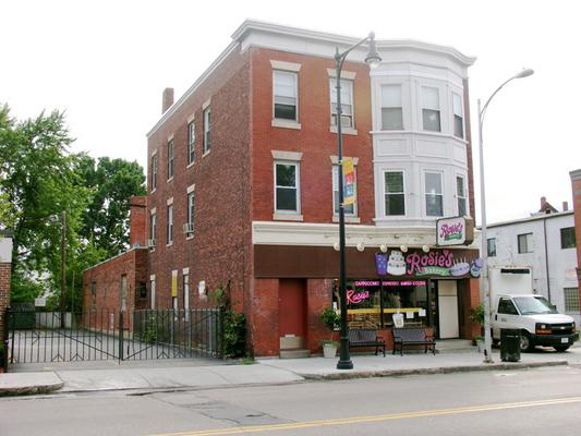 243 Hampshire St in Cambridge, MA - Building Photo