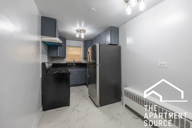 2754 W North Shore Ave