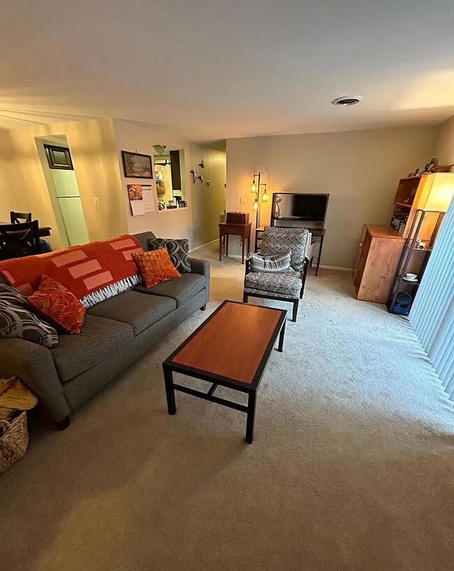 1003 Nanroc Dr in Mechanicsburg, PA - Building Photo - Building Photo