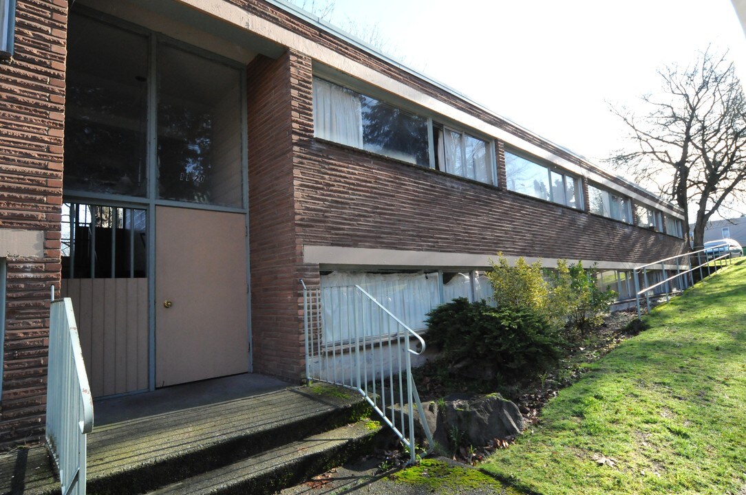 1120 14th Ave S in Seattle, WA - Building Photo