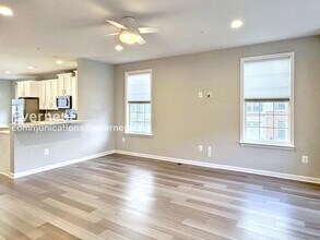 9001 Elderwood Pl in Upper Marlboro, MD - Foto de edificio - Building Photo