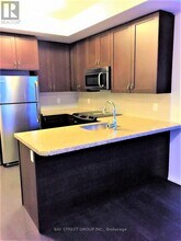 540-540 Bur Oak Ave in Markham, ON - Building Photo - Building Photo