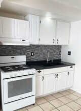 29518 Joy Rd in Livonia, MI - Building Photo - Building Photo