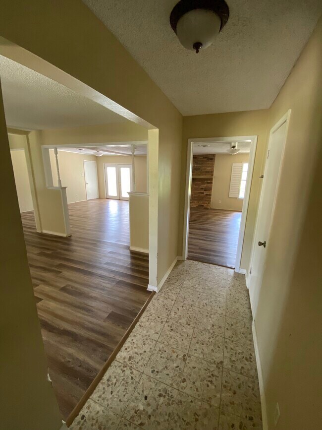 816 Laurence Dr Rentals in Heath, TX