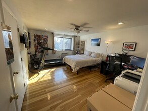 55 Saint Paul St, Unit 2 in Brookline, MA - Building Photo - Building Photo