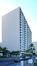 Ilikai Marina in Honolulu, HI - Building Photo - Building Photo