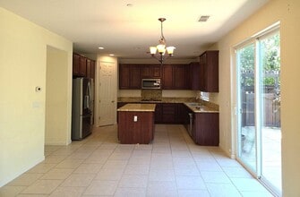 2192 Clyde Jean Pl in Fairfield, CA - Building Photo - Building Photo
