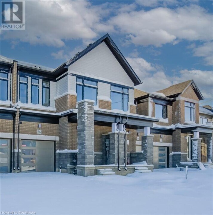 36 BLAIN Dr in Hamilton, ON - Building Photo