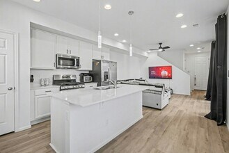 8731 Snake River St in Littleton, CO - Building Photo - Building Photo