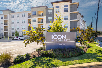 Icon at Yorktown in Houston, TX - Building Photo - Building Photo