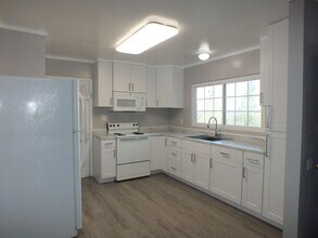 1011 Pardi Way in Placerville, CA - Building Photo - Building Photo