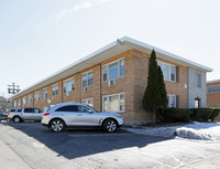 Dolores Place Apartments in Bensenville, IL - Foto de edificio - Building Photo