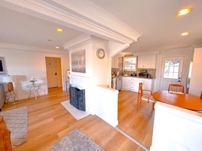 1532 Cypress Ave in San Mateo, CA - Building Photo - Building Photo