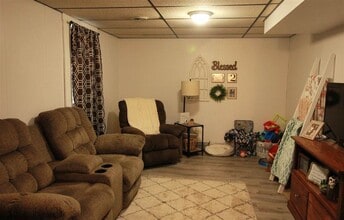 510 W 37th St in Hays, KS - Building Photo - Building Photo