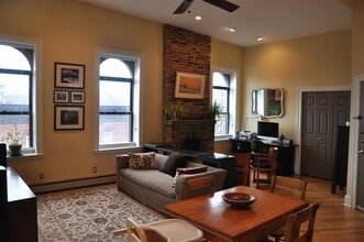 163 14th St-Unit -#7 in Hoboken, NJ - Building Photo - Building Photo