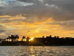 137 SW 136th Pl in Miami, FL - Building Photo - Building Photo