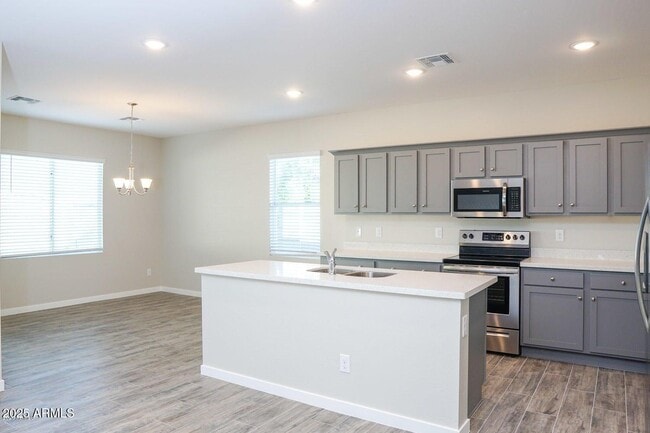 15835 N 65th Ave in Glendale, AZ - Building Photo - Building Photo