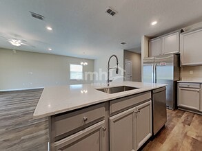 143 Edge Park Trl in St. Augustine, FL - Foto de edificio - Building Photo