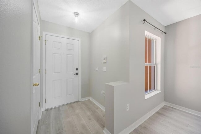 6831 Dartmouth Hill St in Riverview, FL - Foto de edificio - Building Photo