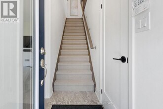 5 Dunes Dr in Wasaga Beach, ON - Building Photo - Building Photo