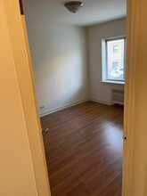 2220 W Farwell Ave, Unit 3 in Chicago, IL - Foto de edificio - Building Photo