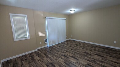 10425 NE 5th Cir in Vancouver, WA - Foto de edificio - Building Photo