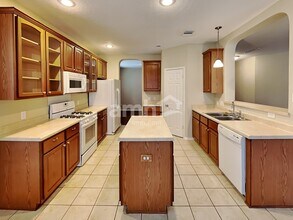 6311 Palmetto Way in San Antonio, TX - Building Photo - Building Photo