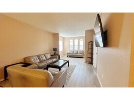 15590 Ocean Walk Circle in Ft. Myers, FL - Building Photo