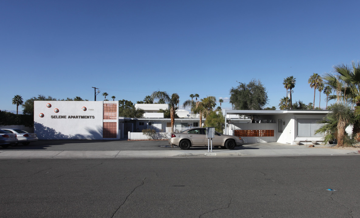 Selene Apartments in Palm Desert, CA - Foto de edificio