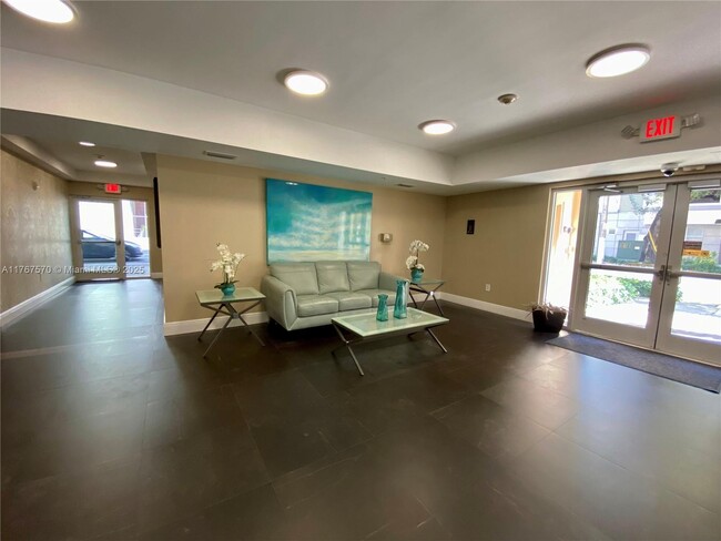 2650 SW 37th Ave in Miami, FL - Building Photo - Building Photo
