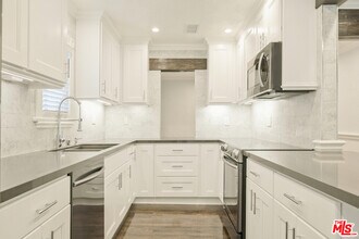 1118 Cardiff Ave-Unit -1 in Los Angeles, CA - Foto de edificio - Building Photo