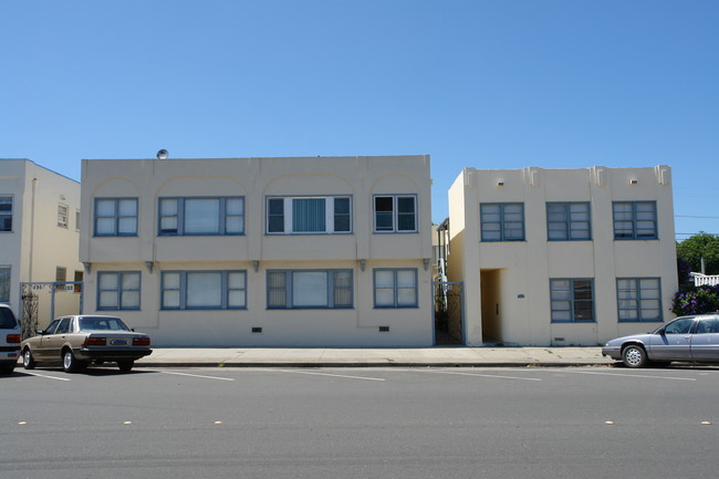 137 South Blvd in San Mateo, CA - Building Photo - Building Photo