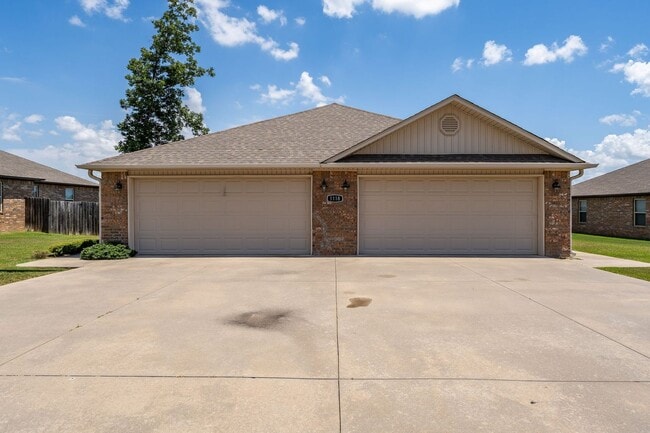 property at 6515 Phoenix Ave