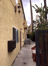 6512 Balboa Blvd in Van Nuys, CA - Building Photo - Building Photo