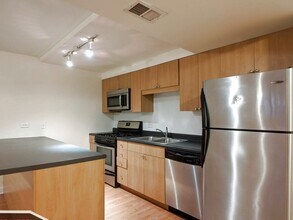 2134 W Concord Pl in Chicago, IL - Building Photo - Building Photo