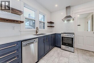 76 Wellington St N in Kitchener, ON - Building Photo - Building Photo