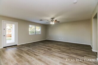 374 E Daniella Dr in San Tan Valley, AZ - Building Photo - Building Photo