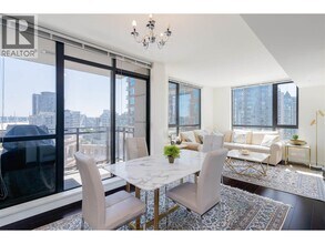 788 Richards St in Vancouver, BC - Building Photo - Building Photo