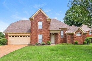 15 Oakridge Cove in Oakland, TN - Building Photo