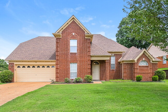 property at 15 Oakridge Cove