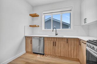 128 Bluff Cove in Leduc, AB - Building Photo - Building Photo
