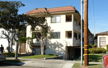 535 E Garfield Ave in Glendale, CA - Building Photo - Building Photo