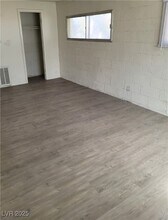 301 Lance Ave in North Las Vegas, NV - Building Photo - Building Photo