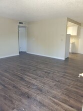 3100 Coffee Rd in Modesto, CA - Building Photo - Building Photo