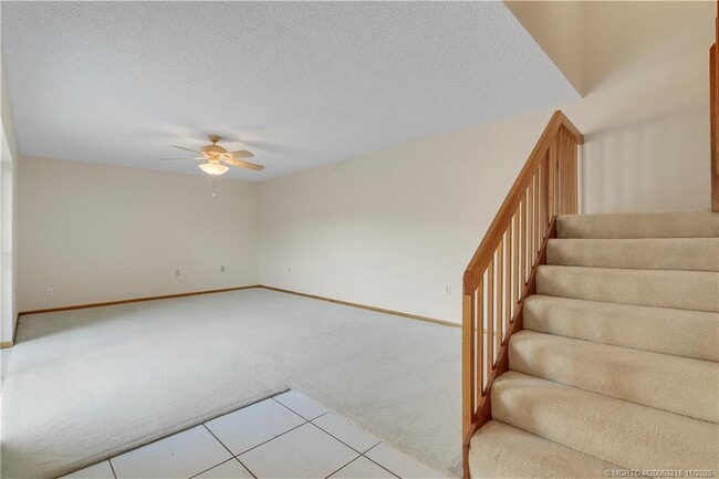 5662 SE Windsong Ln in Stuart, FL - Building Photo - Building Photo